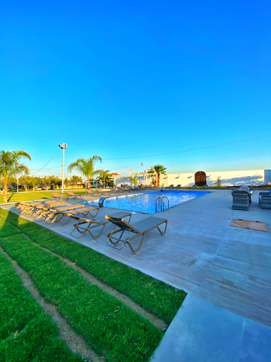 Sport & Beauty, Cezars Airport Hotel