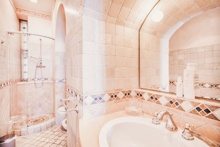 Bathroom 3, Appartamento fronte mare a Ospedaletti by Wonderful Italy, Imperia