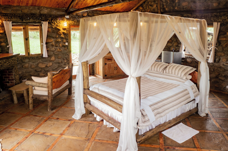 Bedroom, Honeymoon Hut, Gilgil