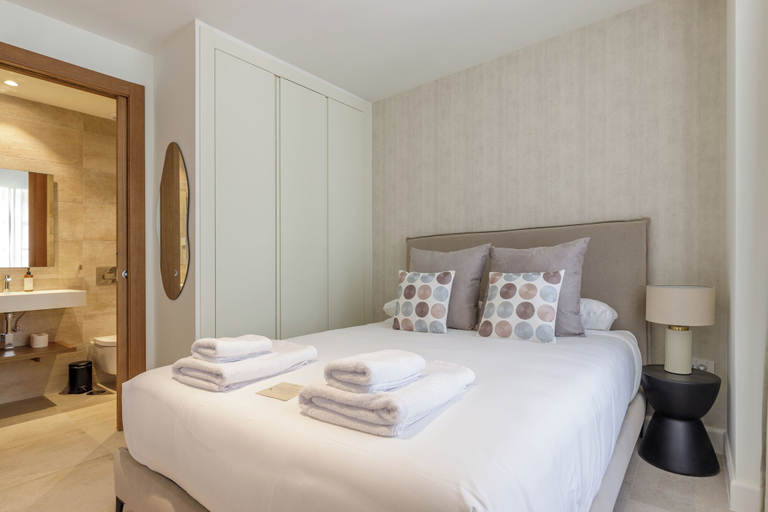 Bedroom 2, Plaza del Siglo Suites, Málaga