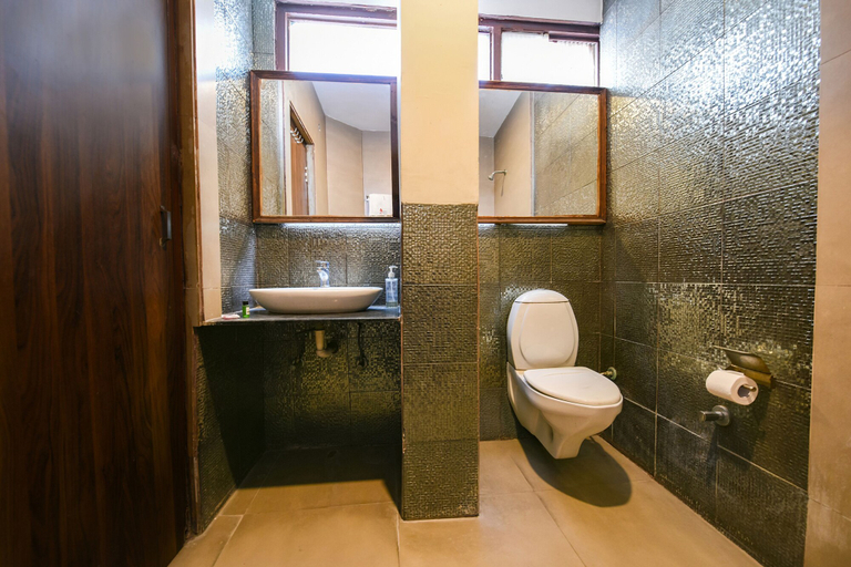 Bathroom 4, Fabhotel Nanda, Ludhiana