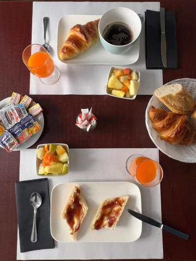 Food & Drinks 5, Auberge de la Planeze, Cantal