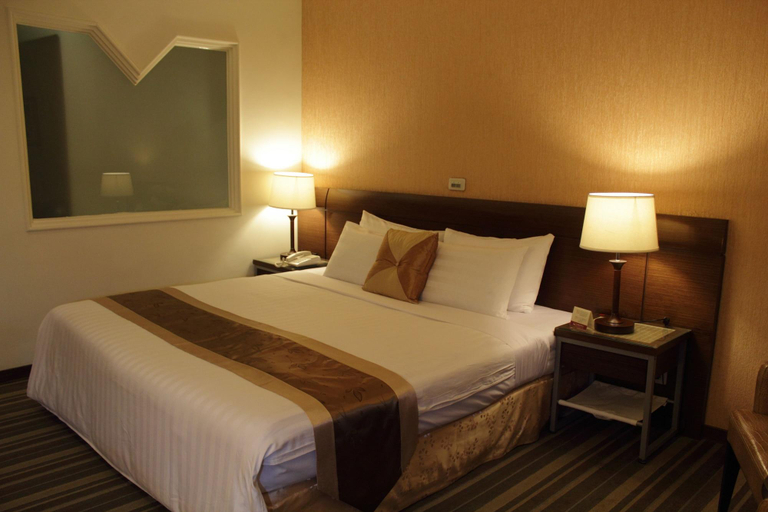 Bedroom 3, Hong Cheng Sing Business Hotel, Tainan