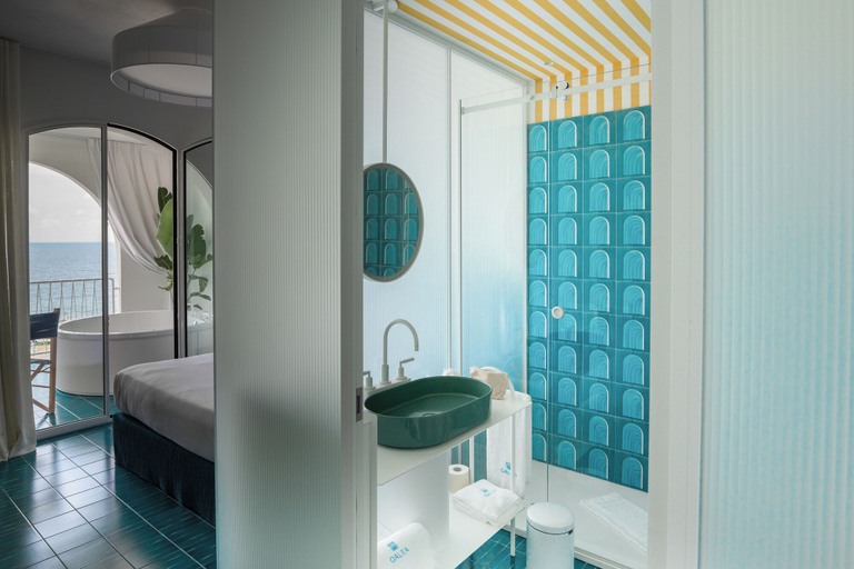 Bathroom 5, CALEA Boutique Hotel, Napoli