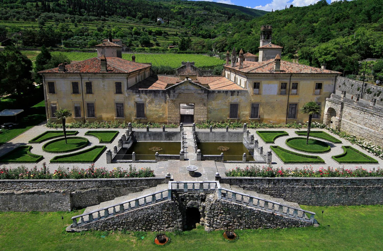 Others 5, Villa Della Torre, Verona