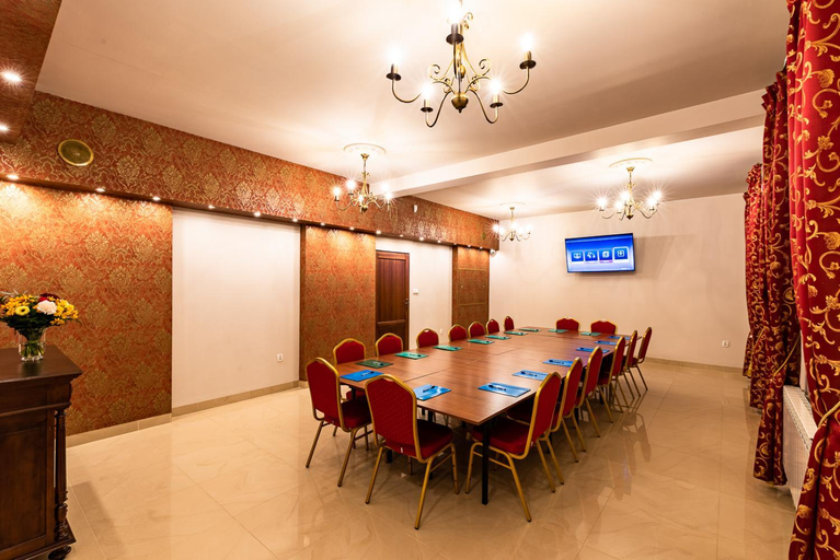 Others 3, Hotel Kasztelan, Wieliczka