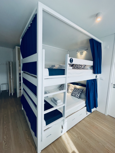 Bedroom 2, Partenope Hostel and Suites, Angra do Heroísmo