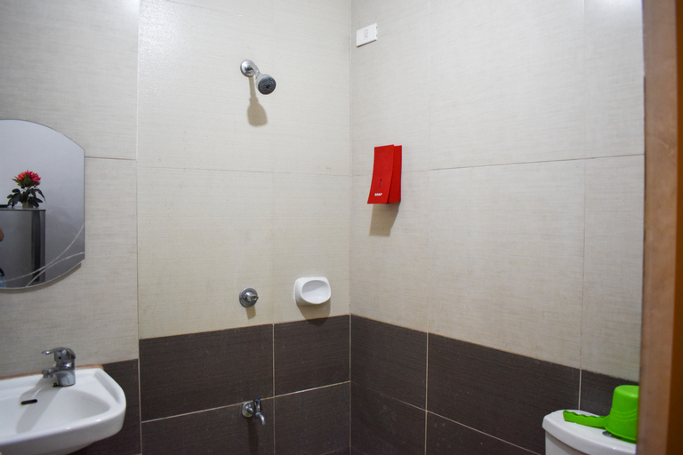 Bathroom 11