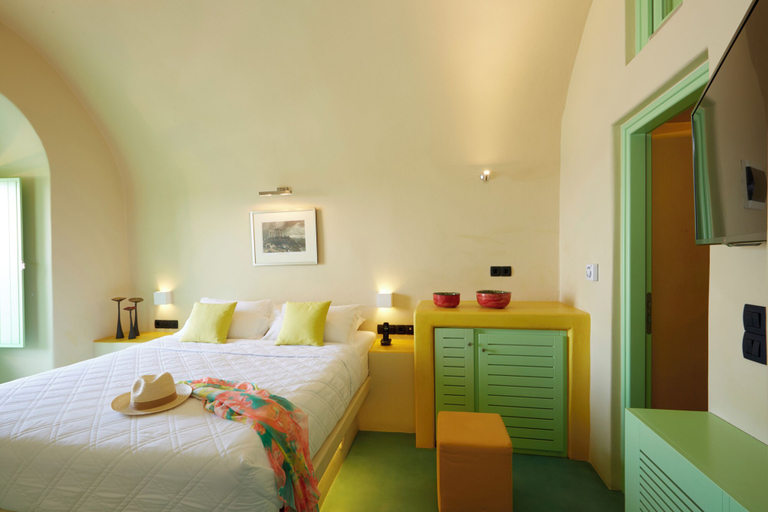 Bedroom 4, Caldera's Bliss Suites, South Aegean
