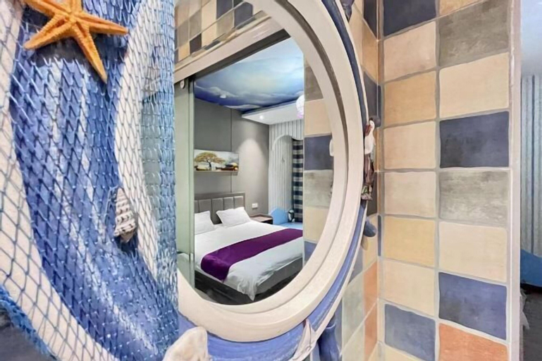 Bedroom 5, Yueman Xilou Theme Inn, Jiaxing