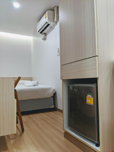 Bedroom 3, Good One Hostel & Cafe Bar, Bang Rak