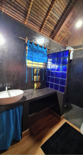 Bathroom 3, Coconut Lodge, Diana