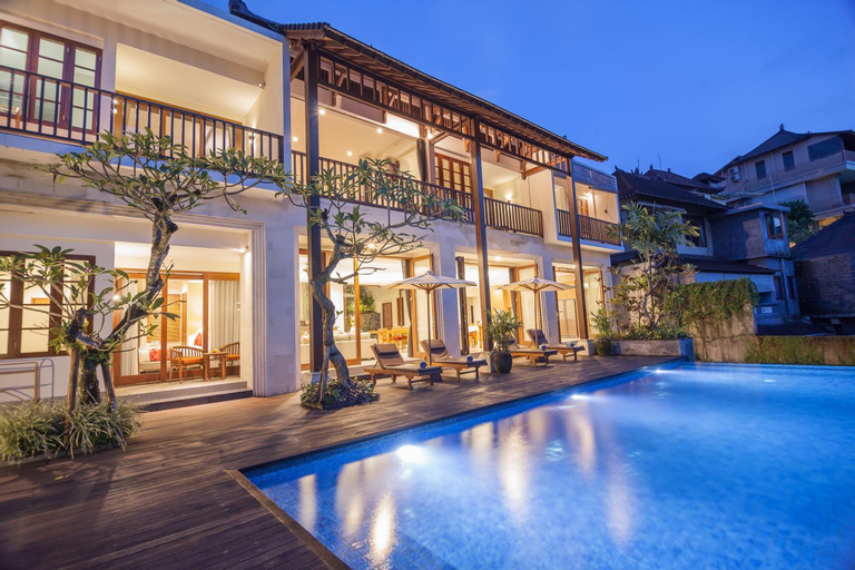 Exterior 4