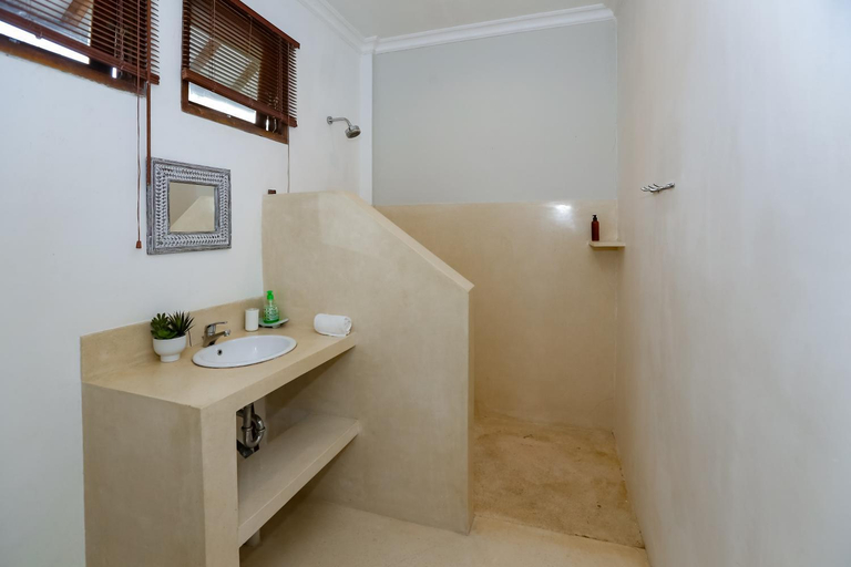 Bathroom, 3 Bedroom Private House - Tir Na Nog, Lombok