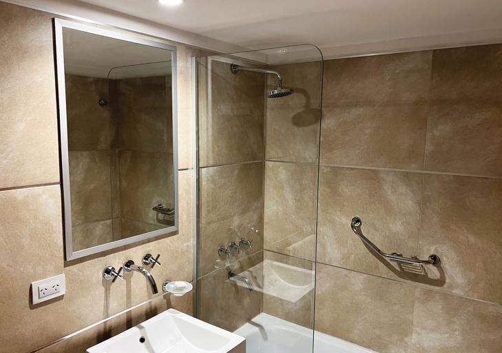 Bathroom 20