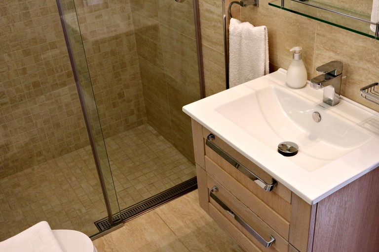 Bathroom 4, Apartment MiraMare