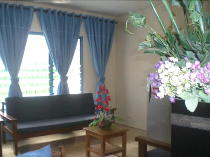 Public Area, Pacific Paradise Motel, Port Vila