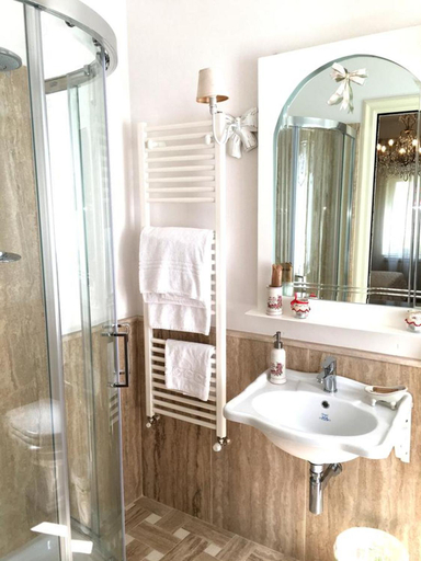 Bathroom 1, A Casa della Nonna, Palermo