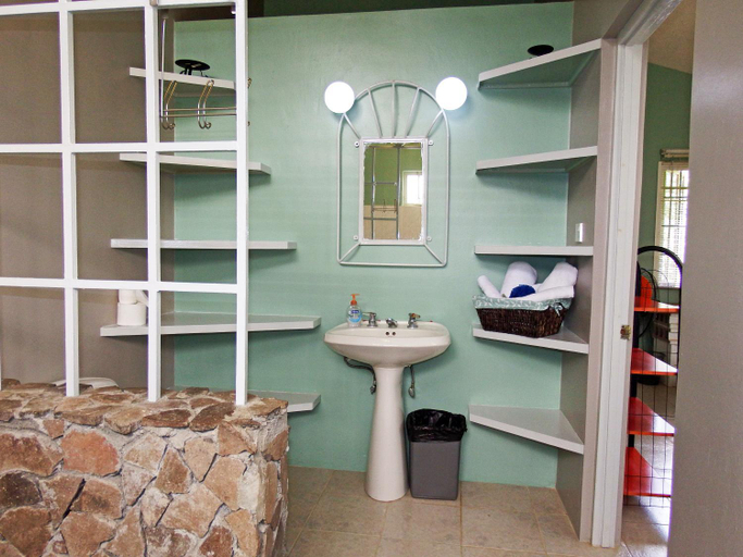 Bathroom 3, Kootney Resorts