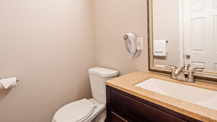Bathroom 4, Motel6 Ridgecrest, CA -China Lake, Kern
