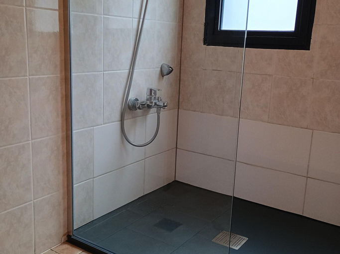 Bathroom, Holiday Home in Houffalize Near Nisramont, Luxembourg