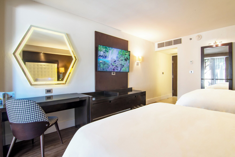Bedroom 3, Hotel Lucerna Tijuana, Tijuana