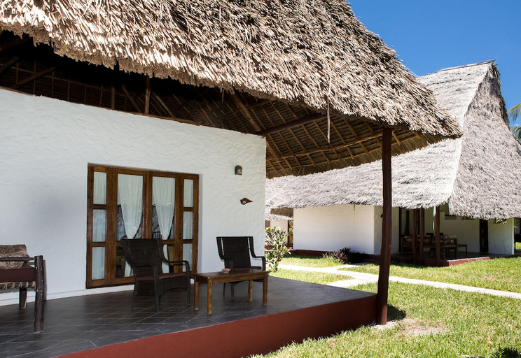 Exterior & Views 1, Karafuu Beach Resort and Spa, Kati
