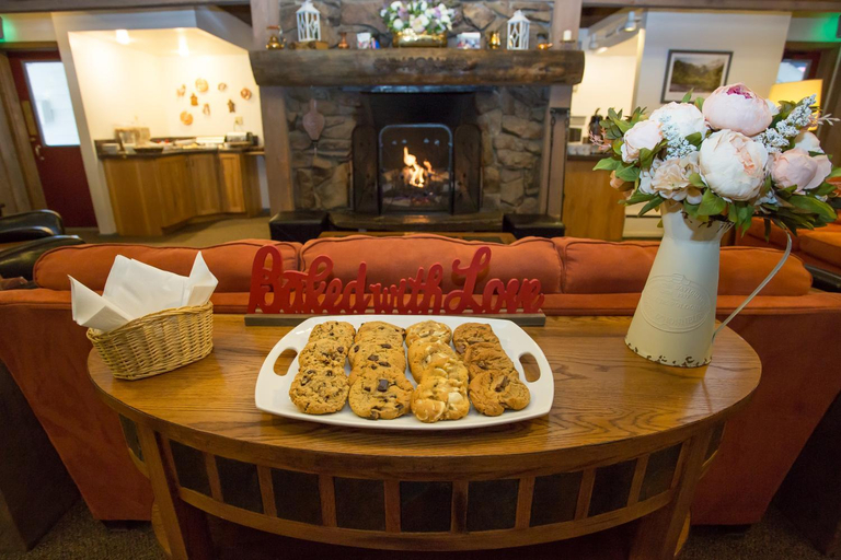 Food & Drinks 5, Cristiana Guesthaus, Gunnison