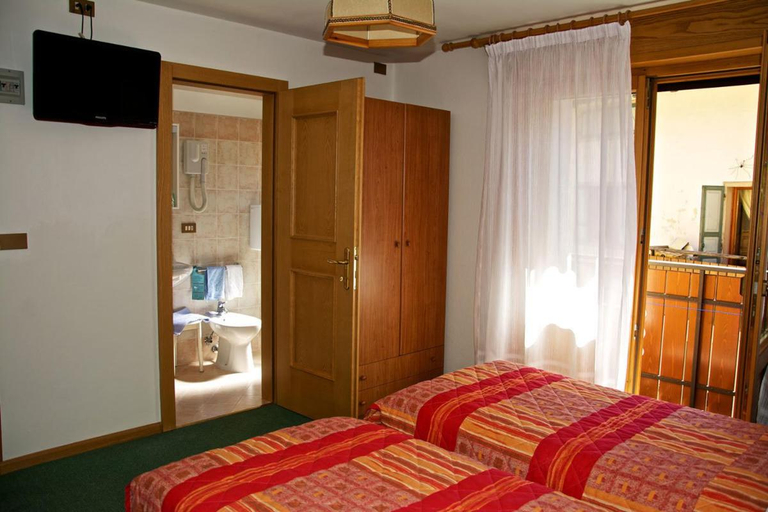 Others 2, Albergo Ristorante Iris, Belluno
