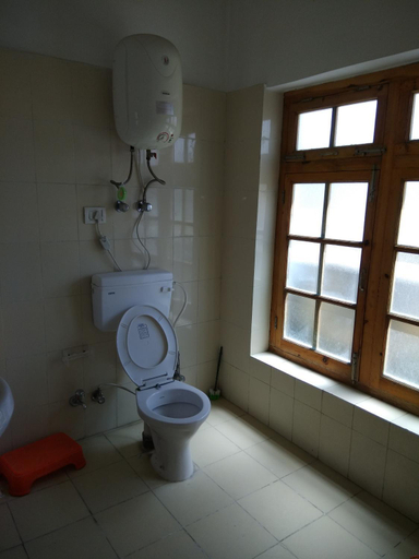 Bathroom 2, TSASKAN hotel, Leh