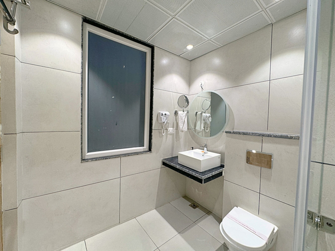 Bathroom 5, The Orion Elite, Delhi