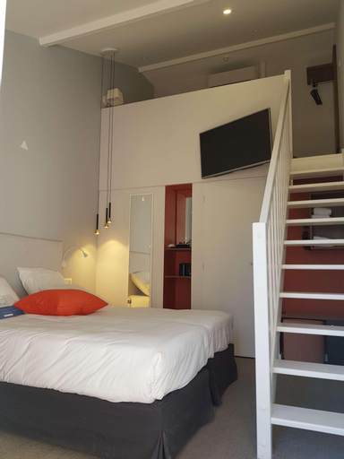Bedroom 15