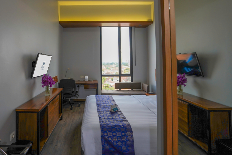 Bedroom 30