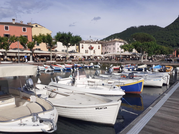 Garda City Home Family Apartments, Verona