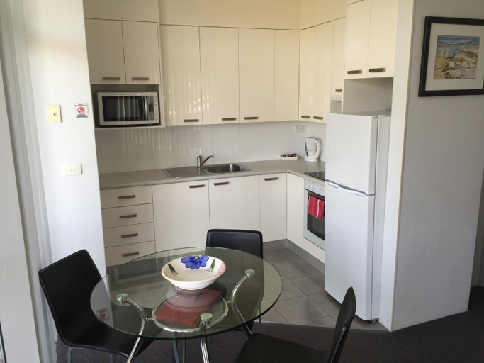 Others 5, Aquarius Apartments Mollymook, Shoalhaven - Pt B