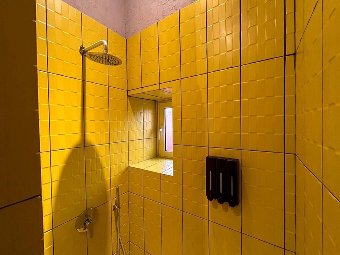 Bathroom 4, Arnaldone, Napoli