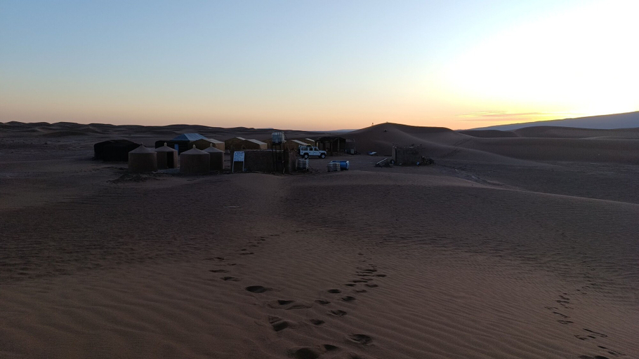 Others 4, Bivouac les nomades foum zguid, Tata