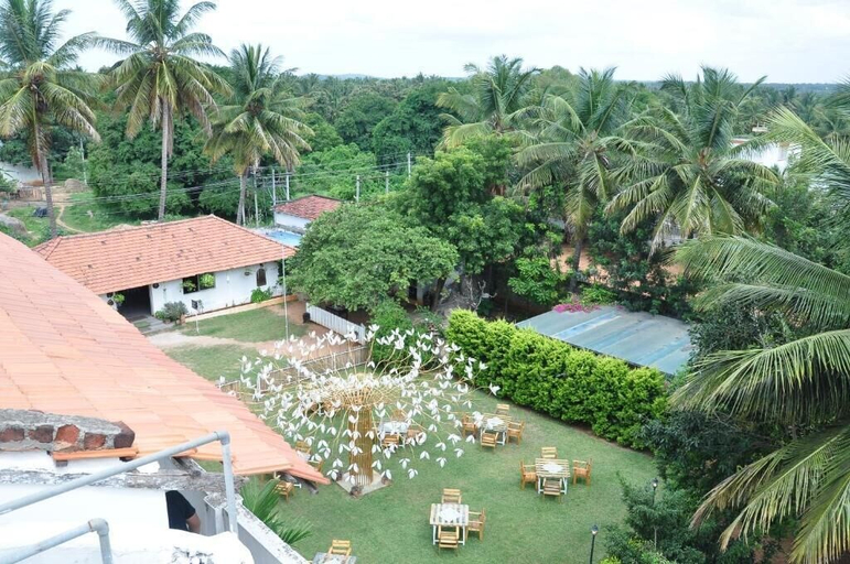 Others 5, Seed Resort, Mandya