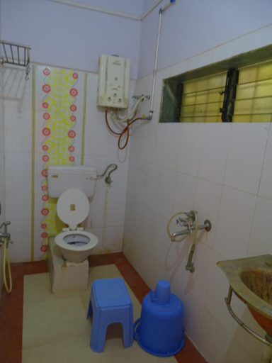 Bathroom 3, Jogalekar Cottage Alibaug, Raigarh