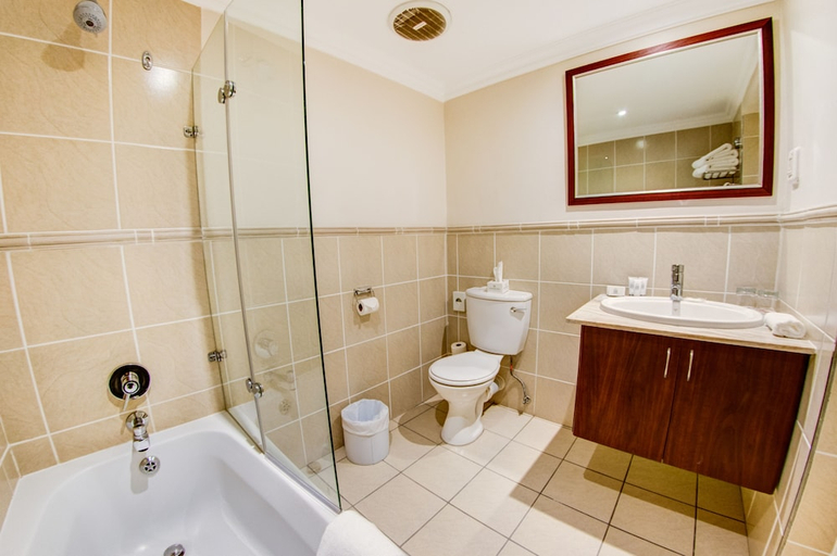 Bathroom 4, COURTYARD HOTEL SANDTON, City of Johannesburg
