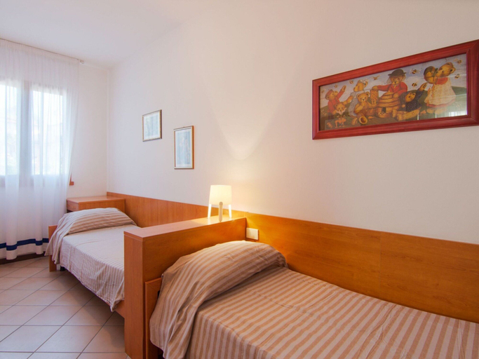 Bedroom 3, Belvilla by OYO Holiday Home in Rosolina, Rovigo