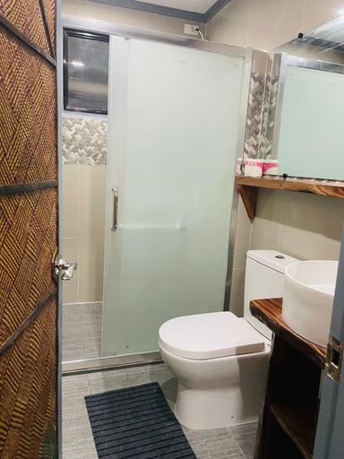 Bathroom 5, White Beach Front and Cottages Hinugtan Resort in Buruanga, Buruanga
