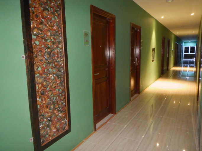 Others 5, d'Madinah Residence@Gentan, Sukoharjo