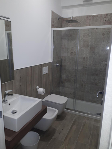 Others 5, B&B Battisti59, Foggia