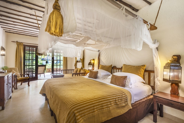 Bedroom 3, Breezes Beach Club & Spa, Kusini