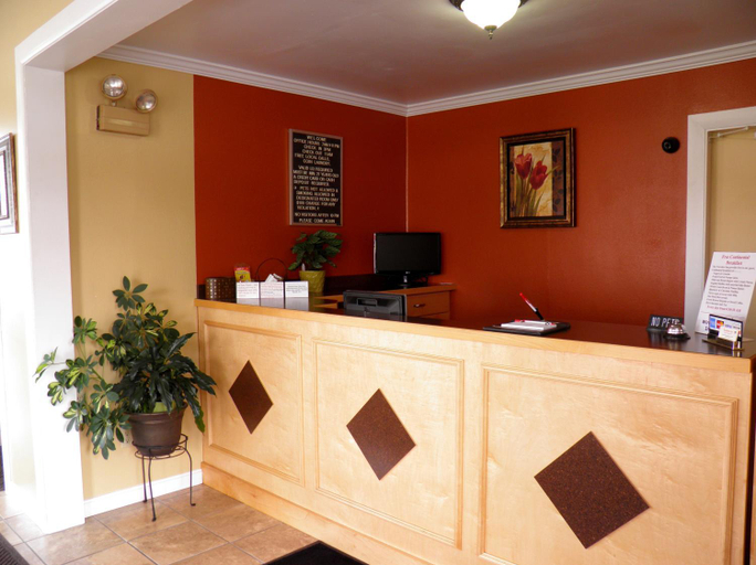Public Area, Travelers Inn, Cumberland