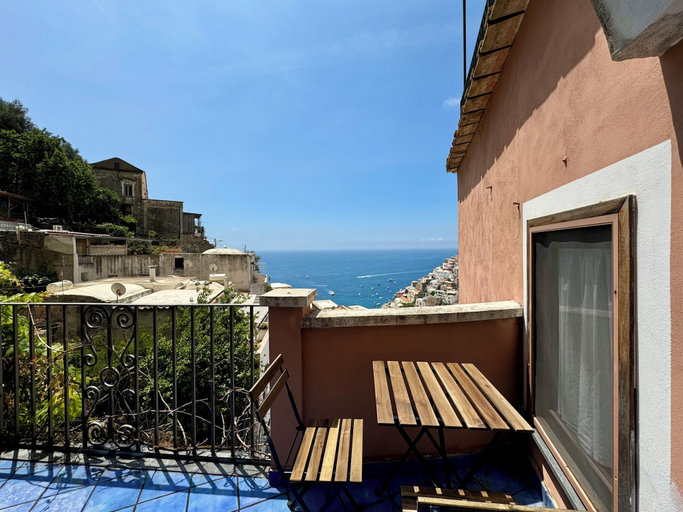 Others 3, YourHome - Casa Silvanella, Salerno