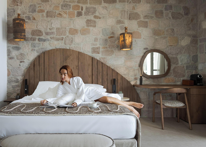 Bedroom 3, Horizon Suites Milos, South Aegean