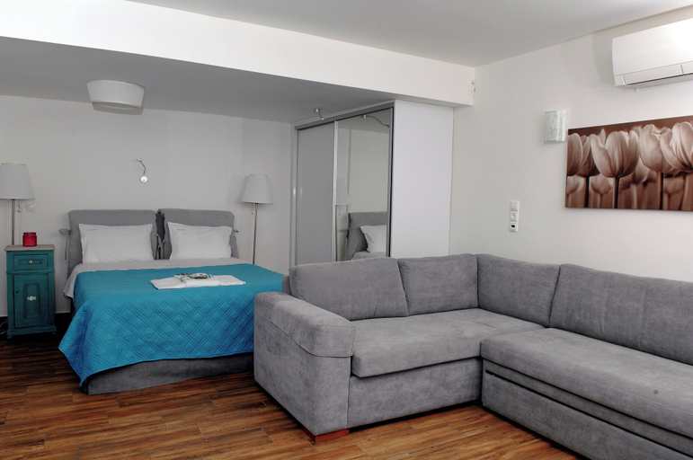 Living area 3, Ilektra Studio Apt with Sea View, Peloponnese