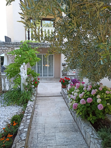Others 3, Villa Rea, Malinska-Dubašnica